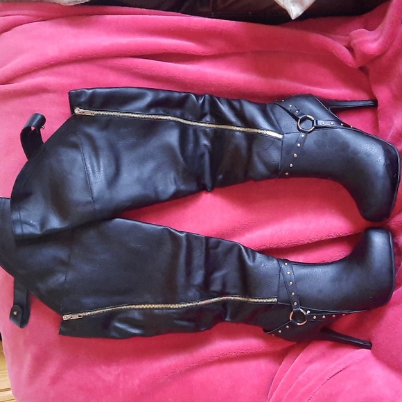 Women's high heeled boot - Picture 1 of 9